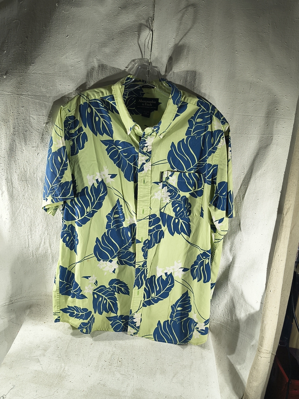 Abercrombie & Fitch Men's XL Short-Sleeve Tropical Shirt - Lime Green & Blue